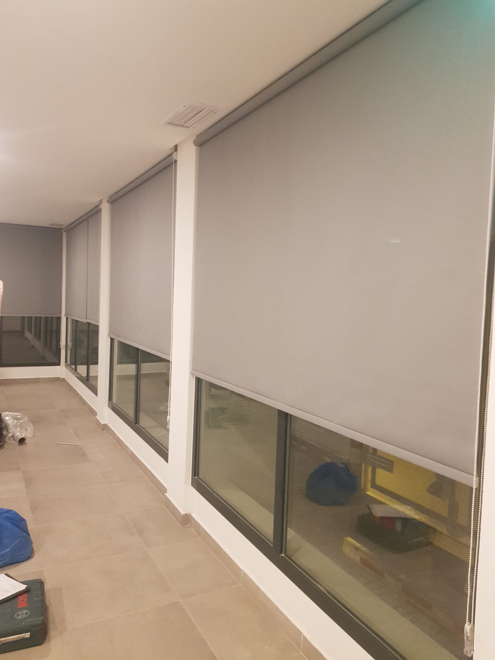 GRAY ROLLER BLINDS KUWAIT